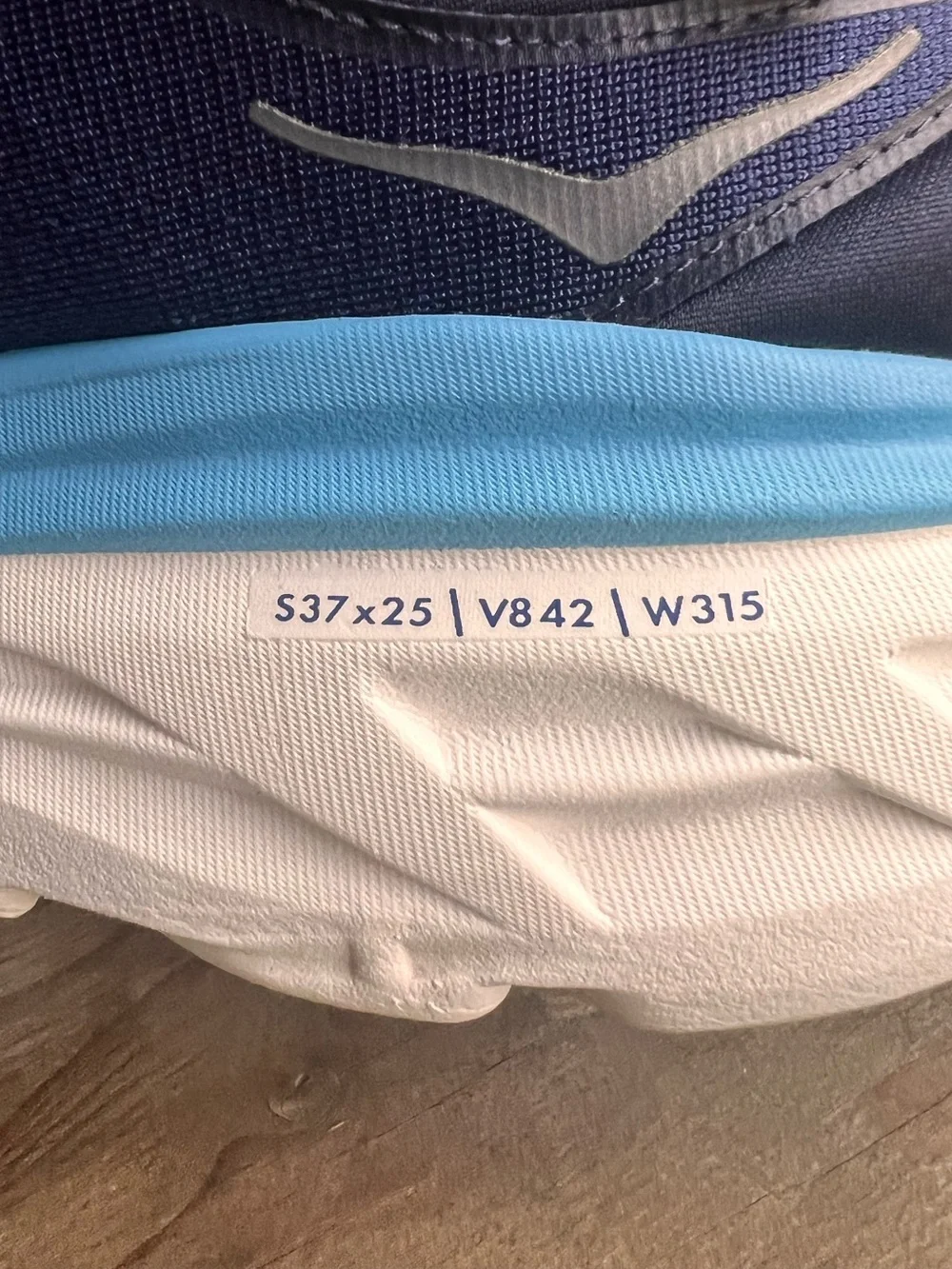 Hoka Bondi 8 running shoes